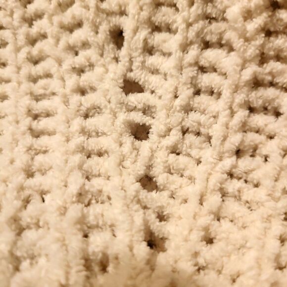 A soft sweater, by love tree boutique item new - Picture 5 of 5